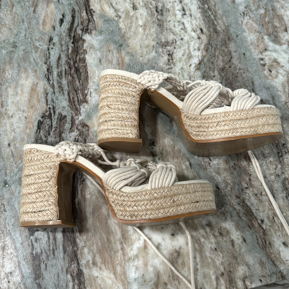 Platform shoes - Picture 2 of 5